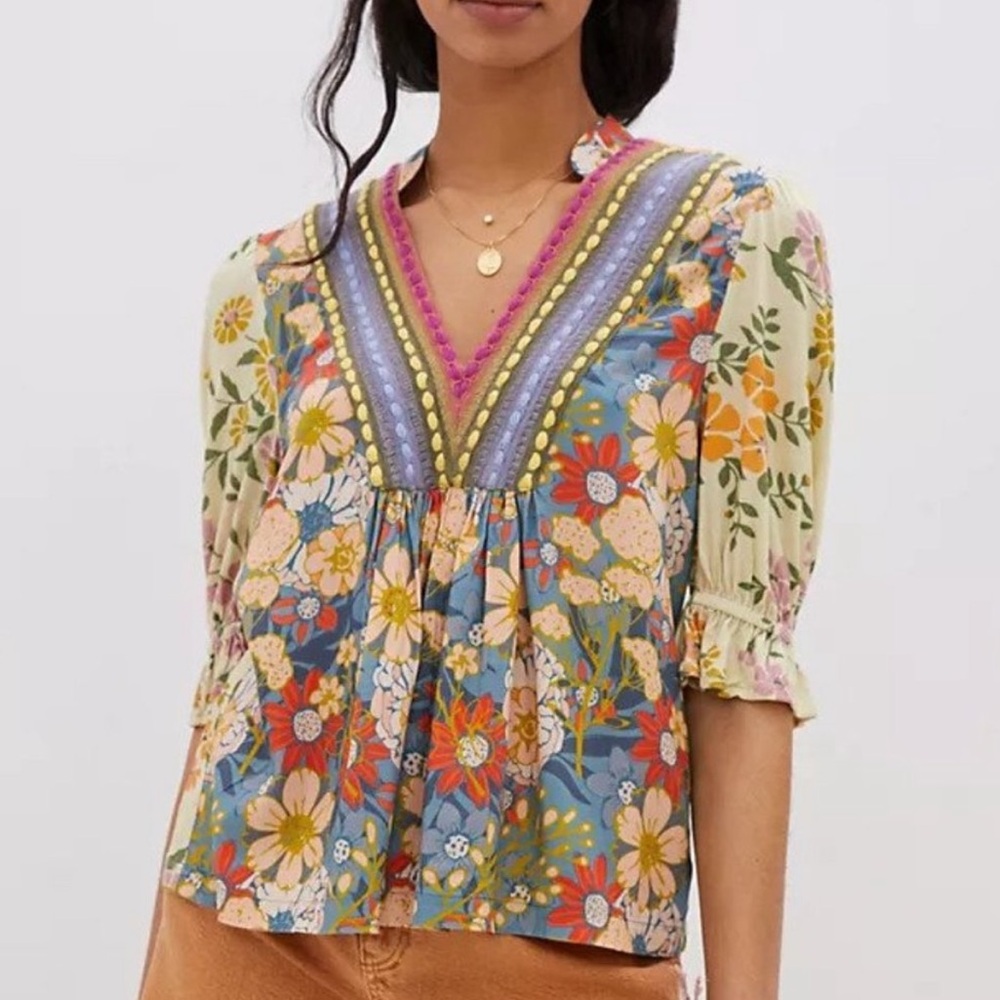 Bl-nk Stephanie Top size M - great condition gently used